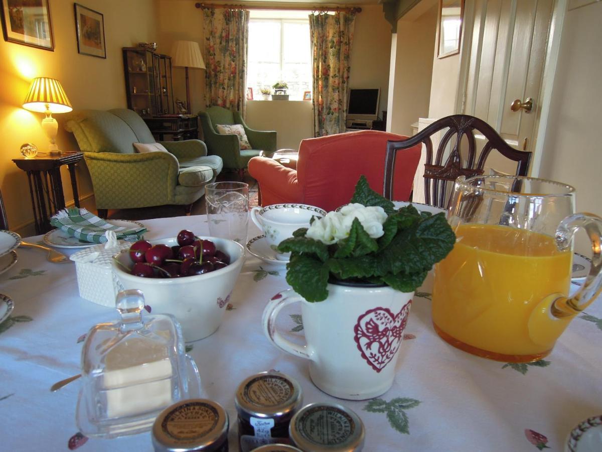Hound House Bed & Breakfast Yetminster Exterior photo